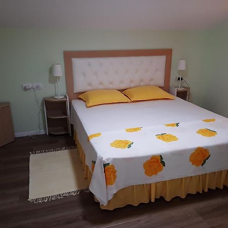 Villa Leyland Голем Екстер'єр фото