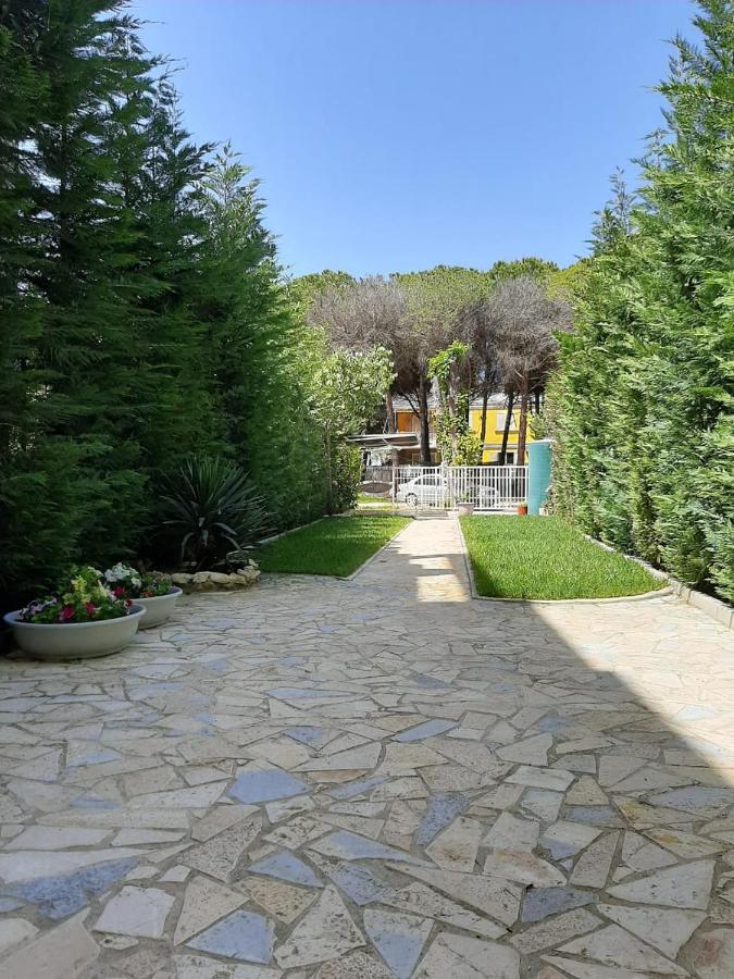 Villa Leyland Голем Екстер'єр фото